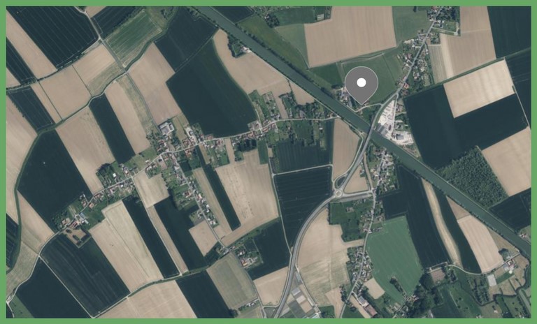 Busnes Rue De La Passerelle